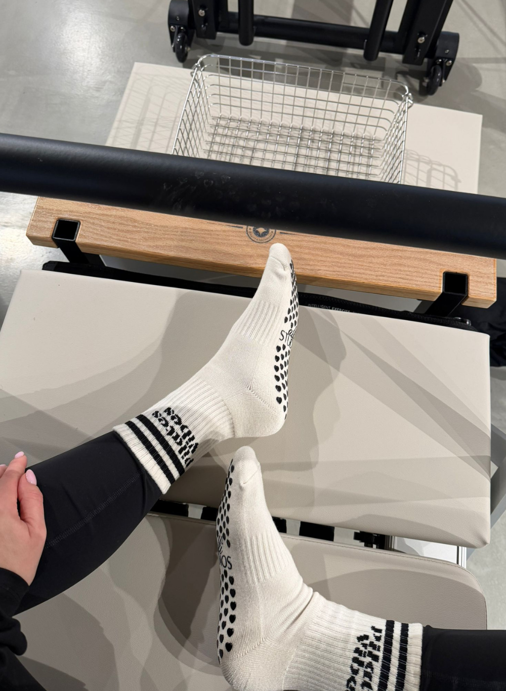 Grip Socks – Black Design "Pilates Vibes"